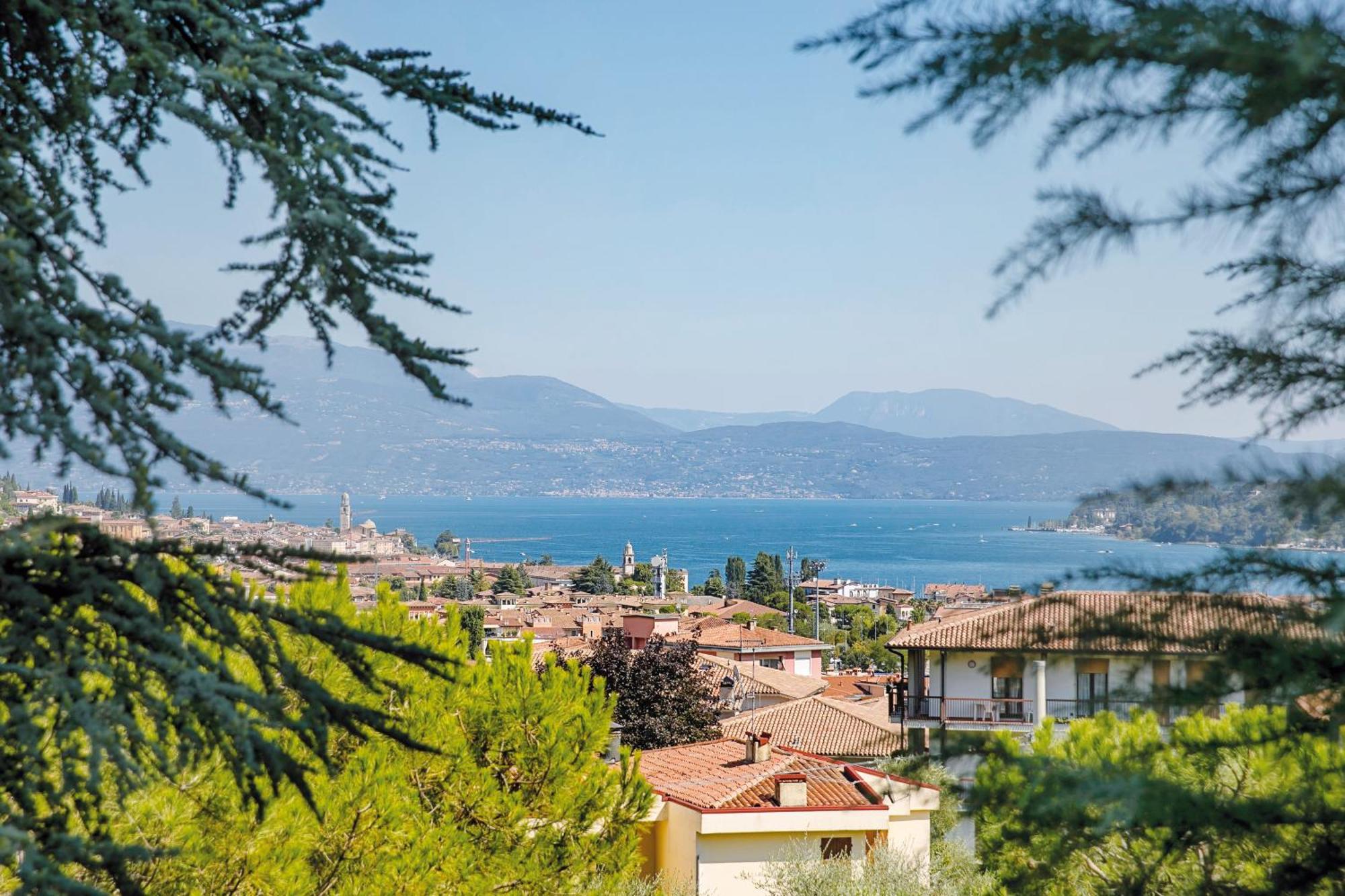 Villa Alberti 900M From Garda Lake - Happy Rentals سالو المظهر الخارجي الصورة