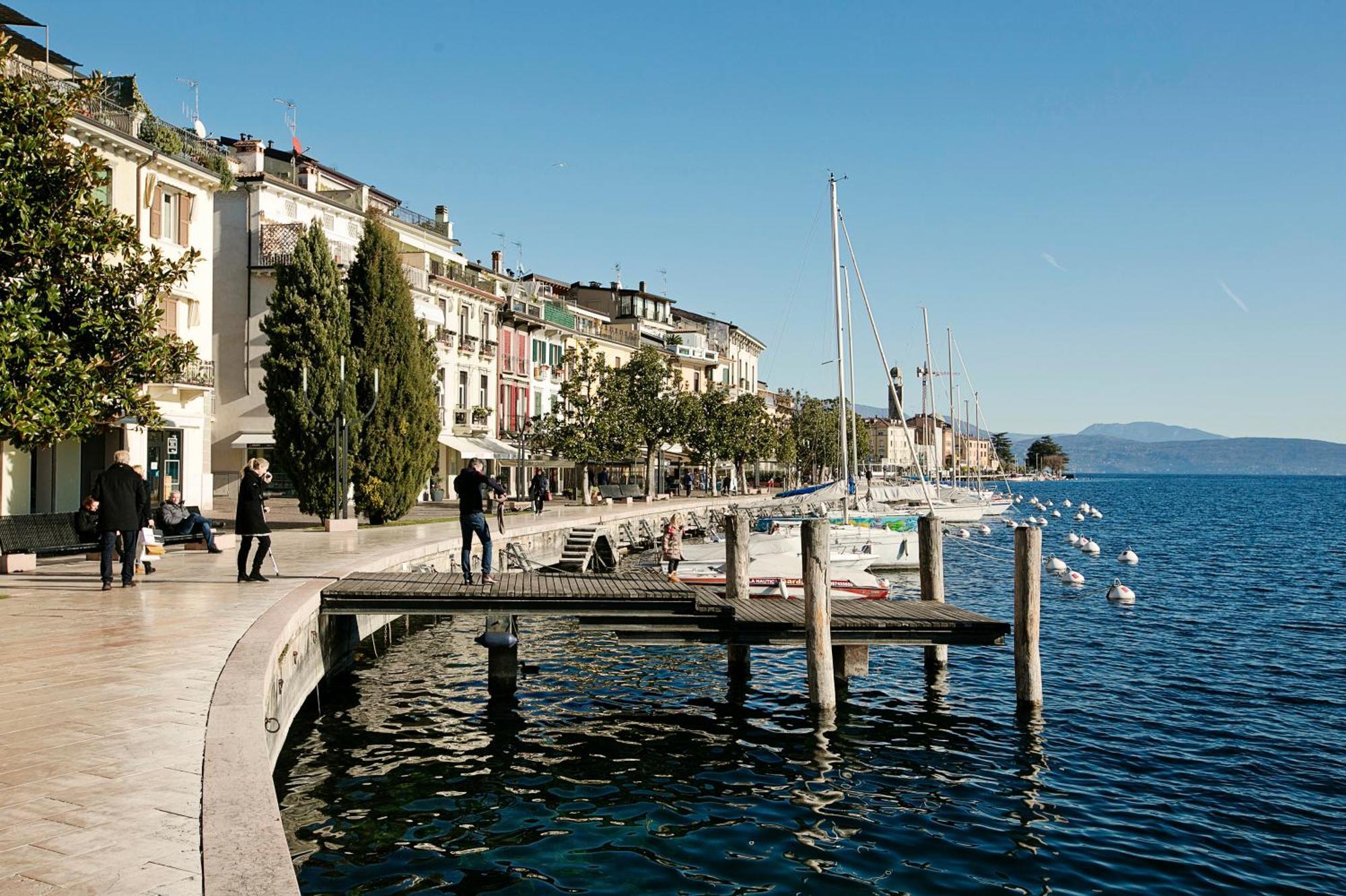 Villa Alberti 900M From Garda Lake - Happy Rentals سالو المظهر الخارجي الصورة