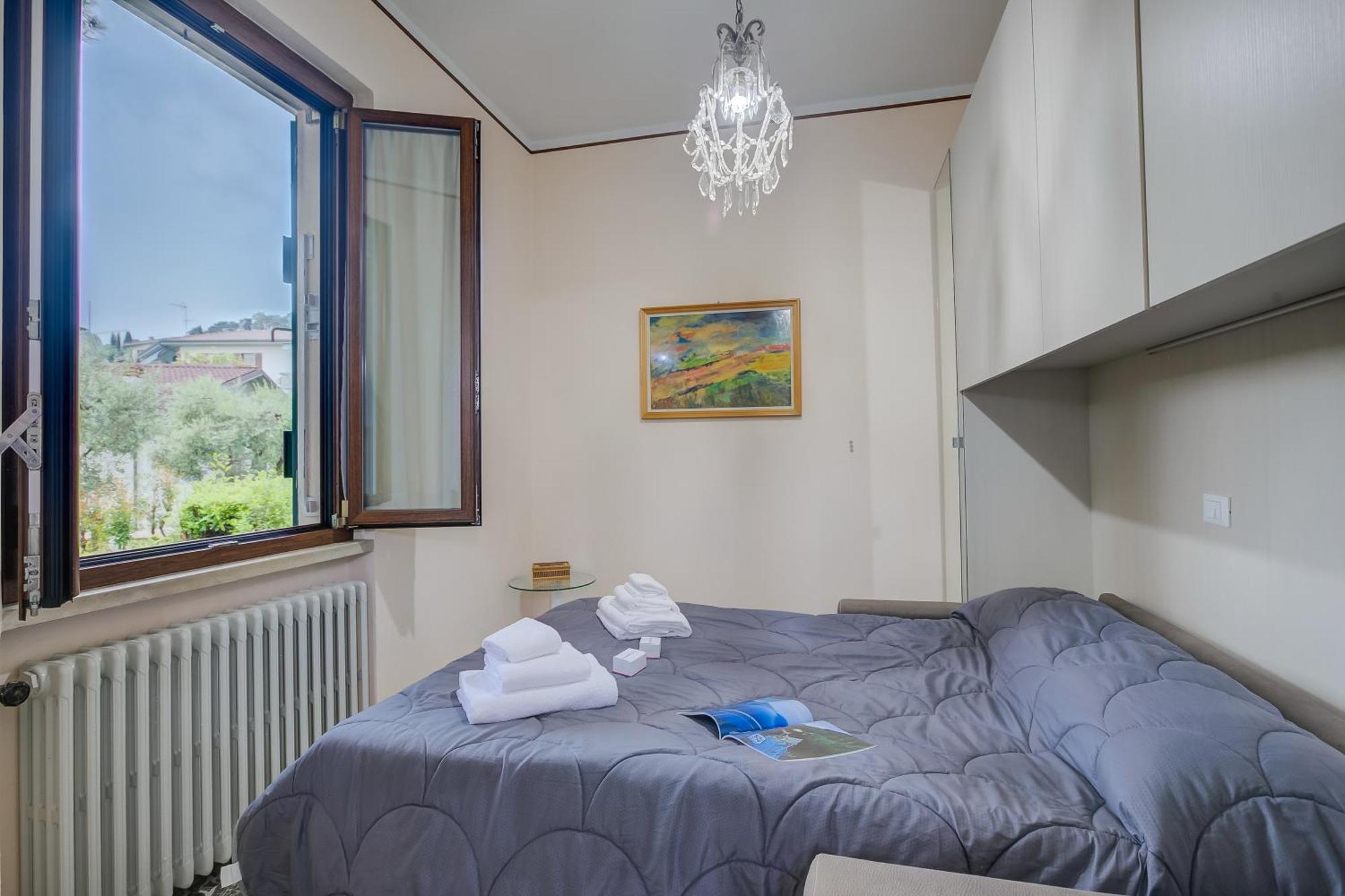 Villa Alberti 900M From Garda Lake - Happy Rentals سالو المظهر الخارجي الصورة