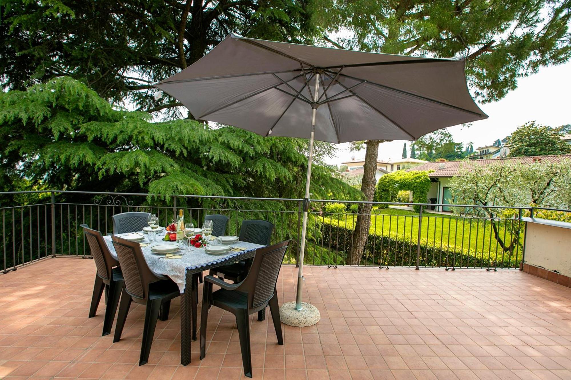 Villa Alberti 900M From Garda Lake - Happy Rentals سالو المظهر الخارجي الصورة